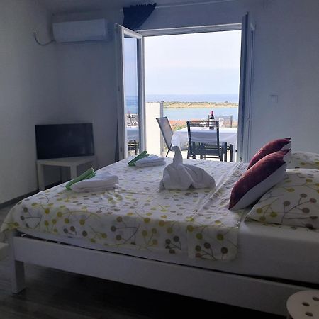 Villa Apartments Anifil Novalja Extérieur photo